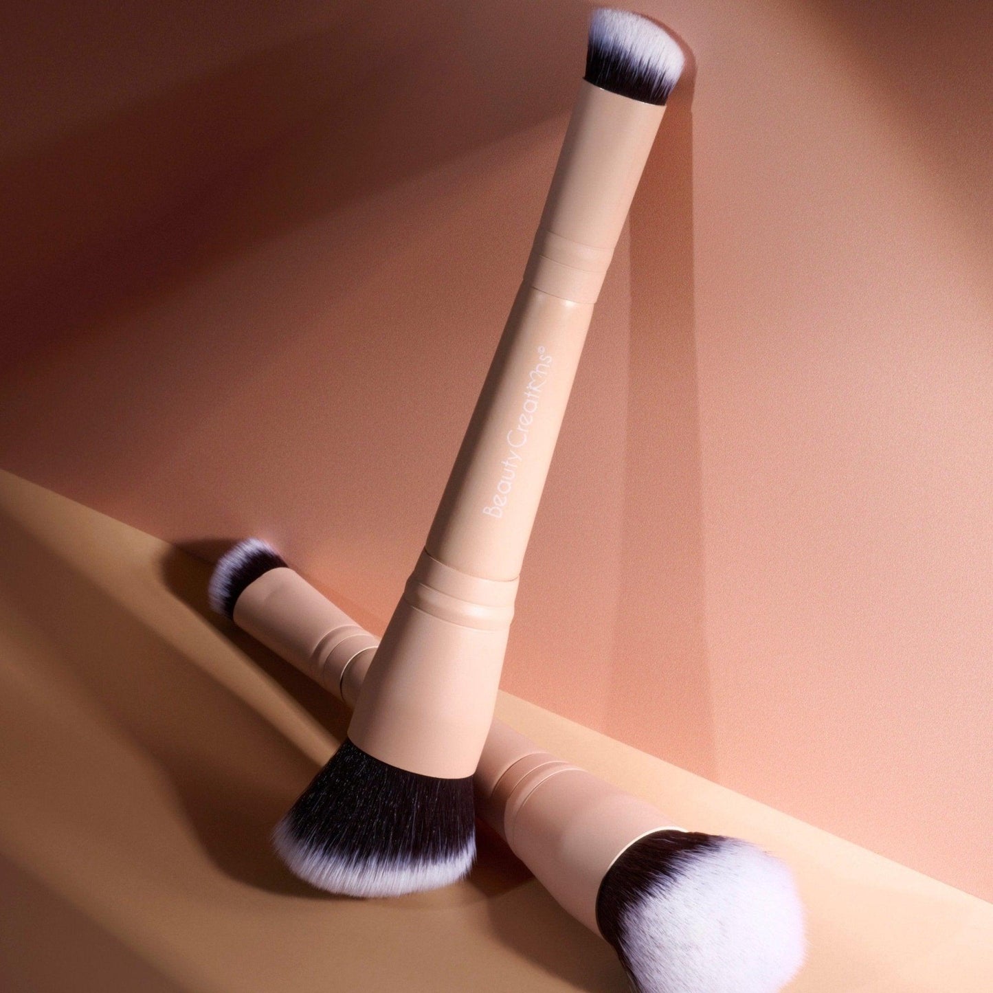 Snatch and Sculpt Brush - Festievibes Cosmetics